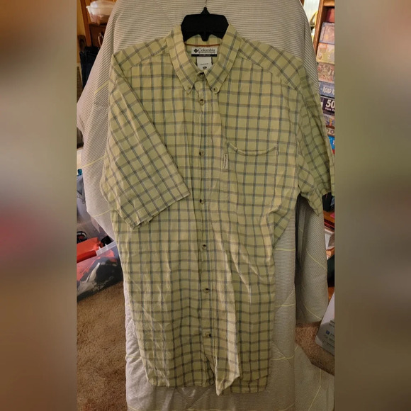 Columbia XLT Short Sleeve Button Up Shirt - Picture 1 of 5